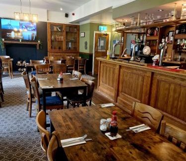 Pontardawe Hotel | The Dillwyn arms