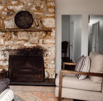 Port Fairy Ski Chalet | The Dog House Cottage