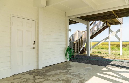 Caswell Beach House | The Driftwood by Oak Island Accommodations
