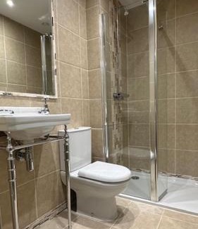 Nine Elms Hotel | The Duchess Belle Hotel