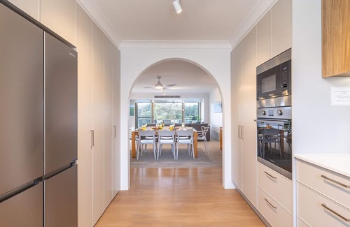 Fingal Bay Apartment | The Dunes, 17/38 Marine Drive - fabulous unit with pool, tennis court