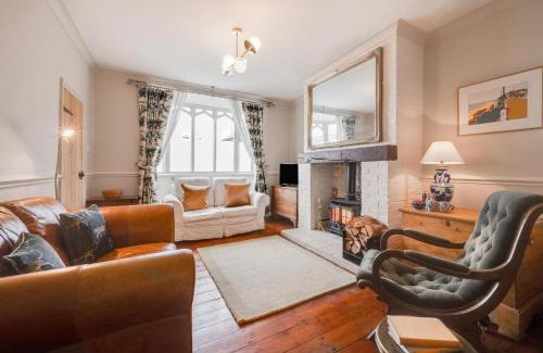 Snettisham House | The Dutch House