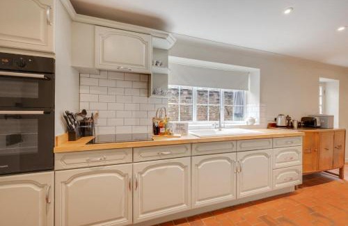 Snettisham House | The Dutch House