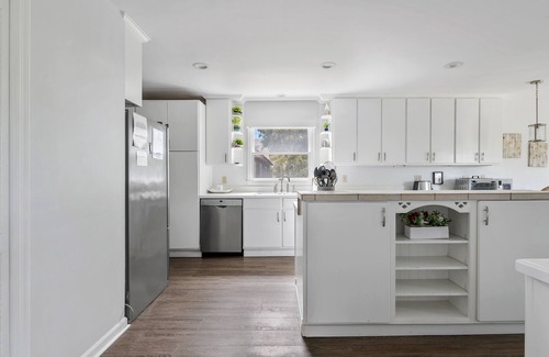 Folly Beach House | The Dutch: Where Seaside Fantasies Become Reality
