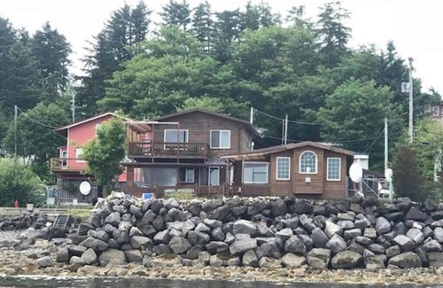 Craig House | The Eagle at AlaskInn - Penthouse Suite
