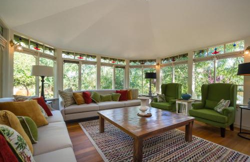 Maldon House | The Eaglehawk Country House Hotel - Rent your own Hotel