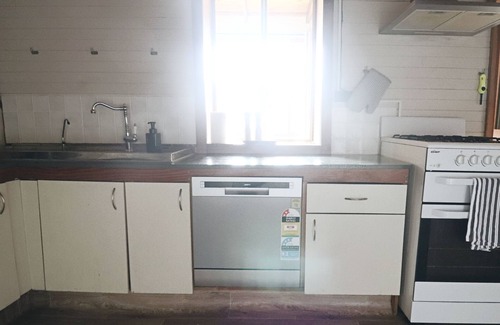 Bathurst Cottage | The Early Settler 200 metres from CBD