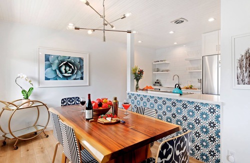 Carpinteria Apartment | The Earth of Carp! 2BD 1BA, 2 Blocks to Beach, Walk Everywhere!