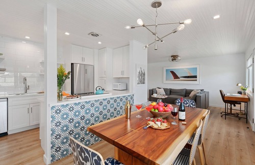 Carpinteria Apartment | The Earth of Carp! 2BD 1BA, 2 Blocks to Beach, Walk Everywhere!