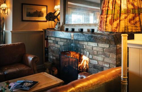 New Forest District House | The East End Arms