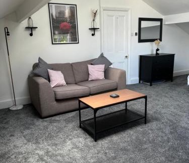 Southport Apartment | The Eaves - Victorian second floor, open plan apartment