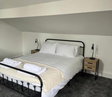 Southport Apartment | The Eaves - Victorian second floor, open plan apartment