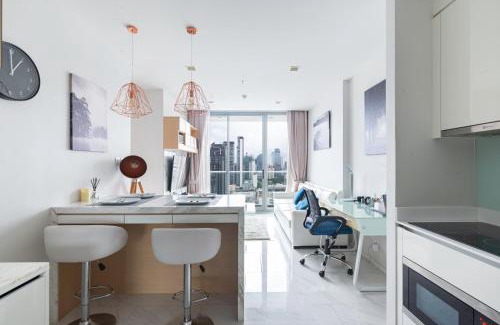 Nana Apartment | The Echelon Sukhumvit 11 by LeFoyer