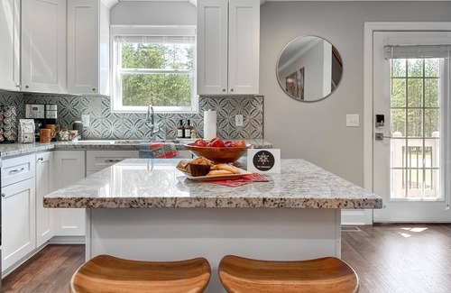 Helen House | The Edelweiss-NEW! Arcade Room, Hot Tub, Firepit, 5 minutes to town!