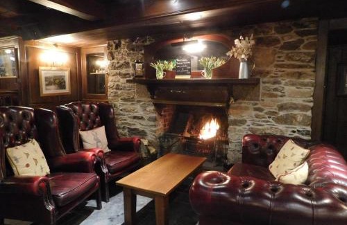 Cremyll Hotel | The Edgcumbe Arms
