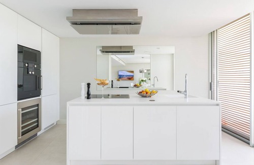 La Gaspara House | The Edge Estepona Luxury Frontline Beach Apartment