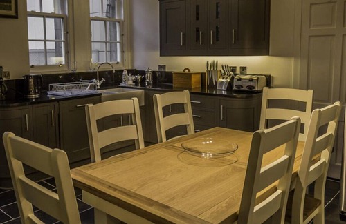 New Town Apartment | The EDLETS Collection - Frederick Street Apartment