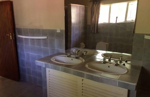 Hwange National Park Cabin | The elephant sounds lodge