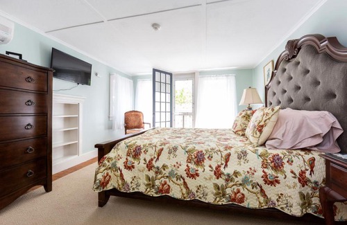 Bar Harbor Bed & Breakfast | The Elmhurst Inn