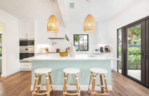 Central Park Villa | The Elysian Estate - Luxury 4 Bed
