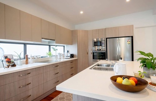 Kilaben Bay House | The Emerald Bower