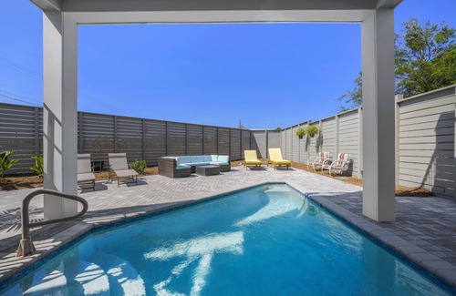 Inlet Beach Condo | "The Emerald" Studio 1-with King bed-Sleeps 2