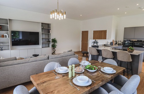Newland Near Ulverston Cottage | THE EMMA SUITE STONE CROSS MANSION, family friendly in Ulverston