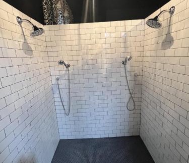 East of Broadway Bed & Breakfast | The Empress of Little Rock