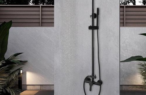 North Chesterfield House | The Enchanted Escape