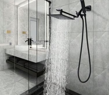 North Chesterfield House | The Enchanted Escape