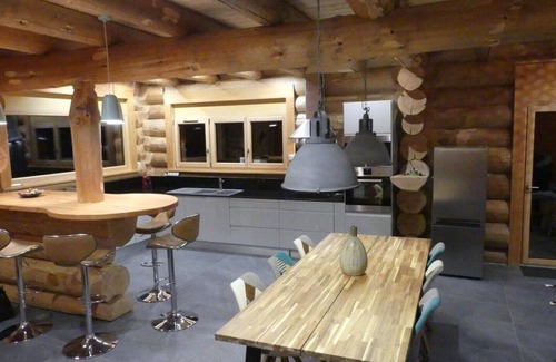 Saint-Martin-de-la-Porte Ski Chalet | -The evening Star-