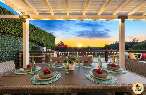 Tierrasanta House | The Fairway Retreat at Vista del Verde