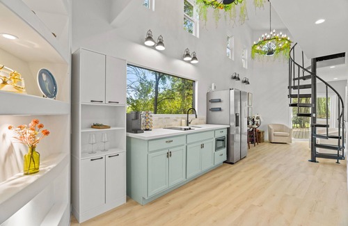 Bastrop County Cabin | The Fairy House | 3 Beds 2 Baths