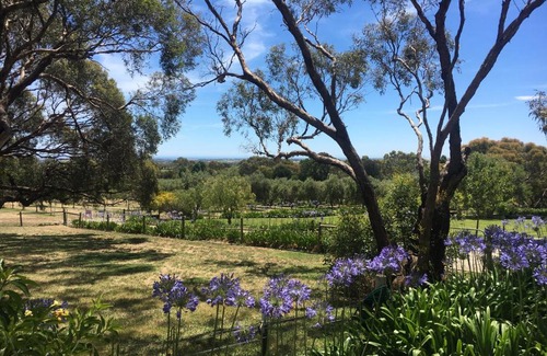 Whites Valley Bed & Breakfast | The Farm Willunga