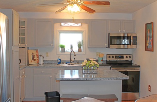 Harrisonburg House | The Farmhouse at Fort Lynne-Charming Country Home minutes from Downtown Harrisonburg