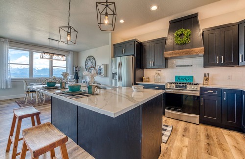 Corvallis Other | The Farmhouse @Michaels Way-Your Place to Stay