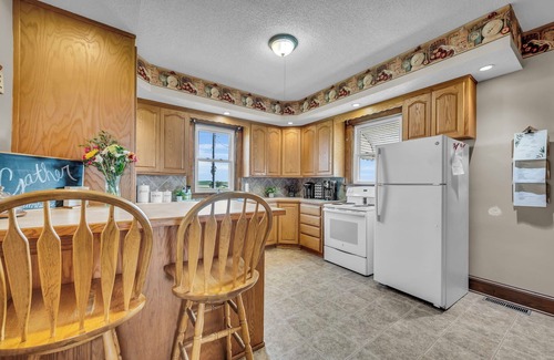 Faucett Other | The Farmhouse offers beautiful country views and plenty of space!