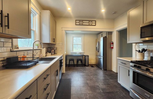 Elyria House | The Farmhouse in Elyria, OH