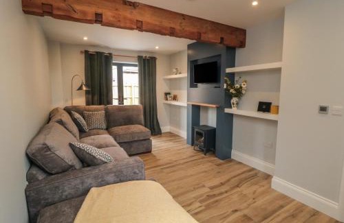 Holme House | The Feed Room