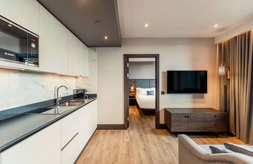 Cambridge Hotel | The Fellows House Cambridge, Curio Collection by Hilton