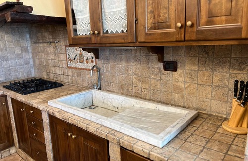 Pompeiana Apartment | The Fig House