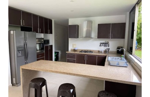 Villavicencio House | The filly,