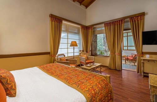 Bhimtal Hotel | The Fishermen's Lodge by Leisure Hotels