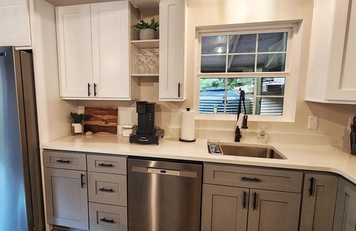 Ketchikan House | THE FISHING SHACK - NEWLY REMODELED IN 2023