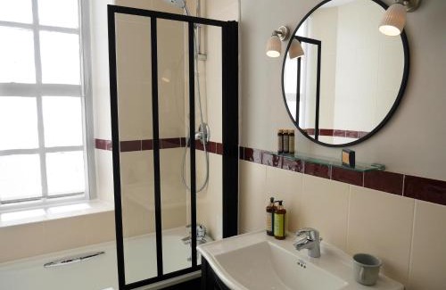 Witney Hotel | The Fleece