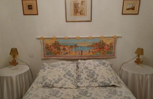 Malbosc House | The Flower- Townhouse with air conditioning and garden!