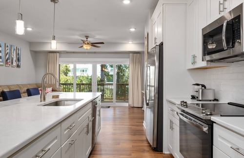 Bermuda Bay House | The Flying Flip Flops 3 Bedroom at Cambridge Cove