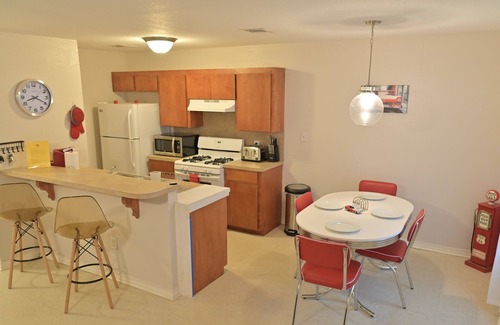 Shreveport House | The Ford Manor- Perfect for Extended Stays