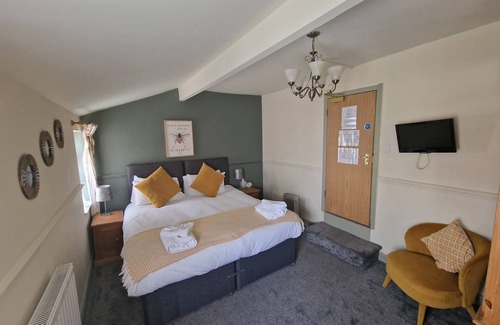 Tarporley Bed & Breakfast | The Foresters Arms