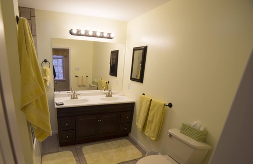 Kutztown Bed & Breakfast | The Forsythia Room at Kennedy Manor